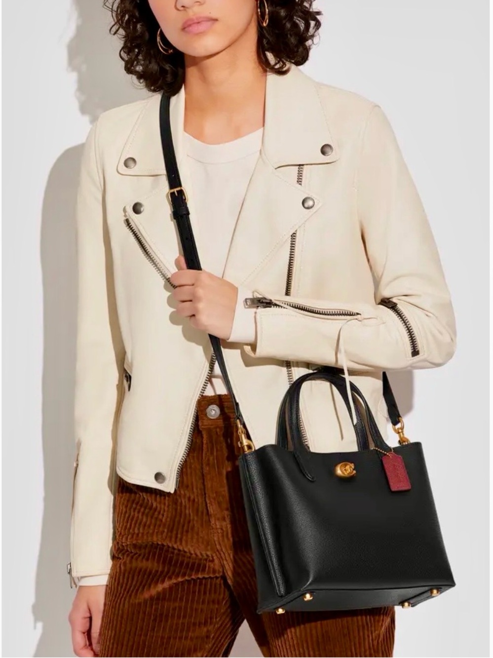 COACH Willow 24 Tote Bag – Black Polished Pebble Leather - Picture 3 of 8